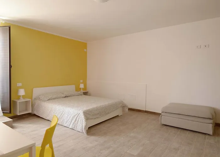 A Due Passi Dal Centro Bed & Breakfast