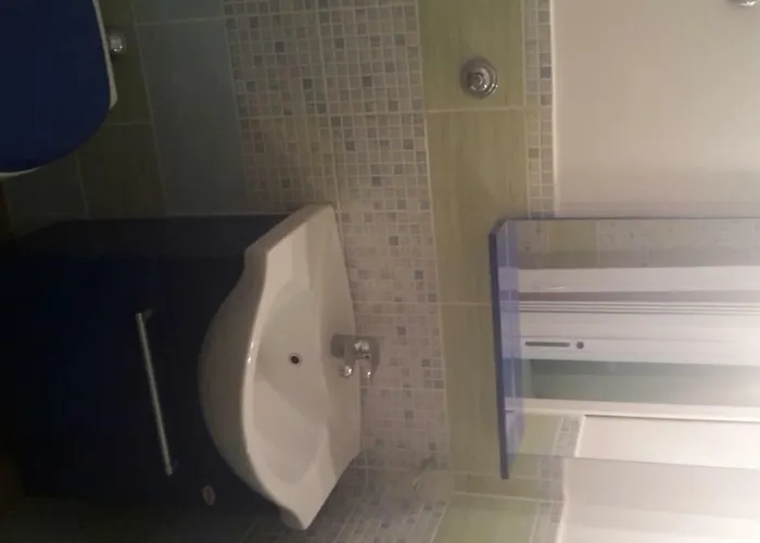 A Due Passi Dal Centro Bed & Breakfast 3*